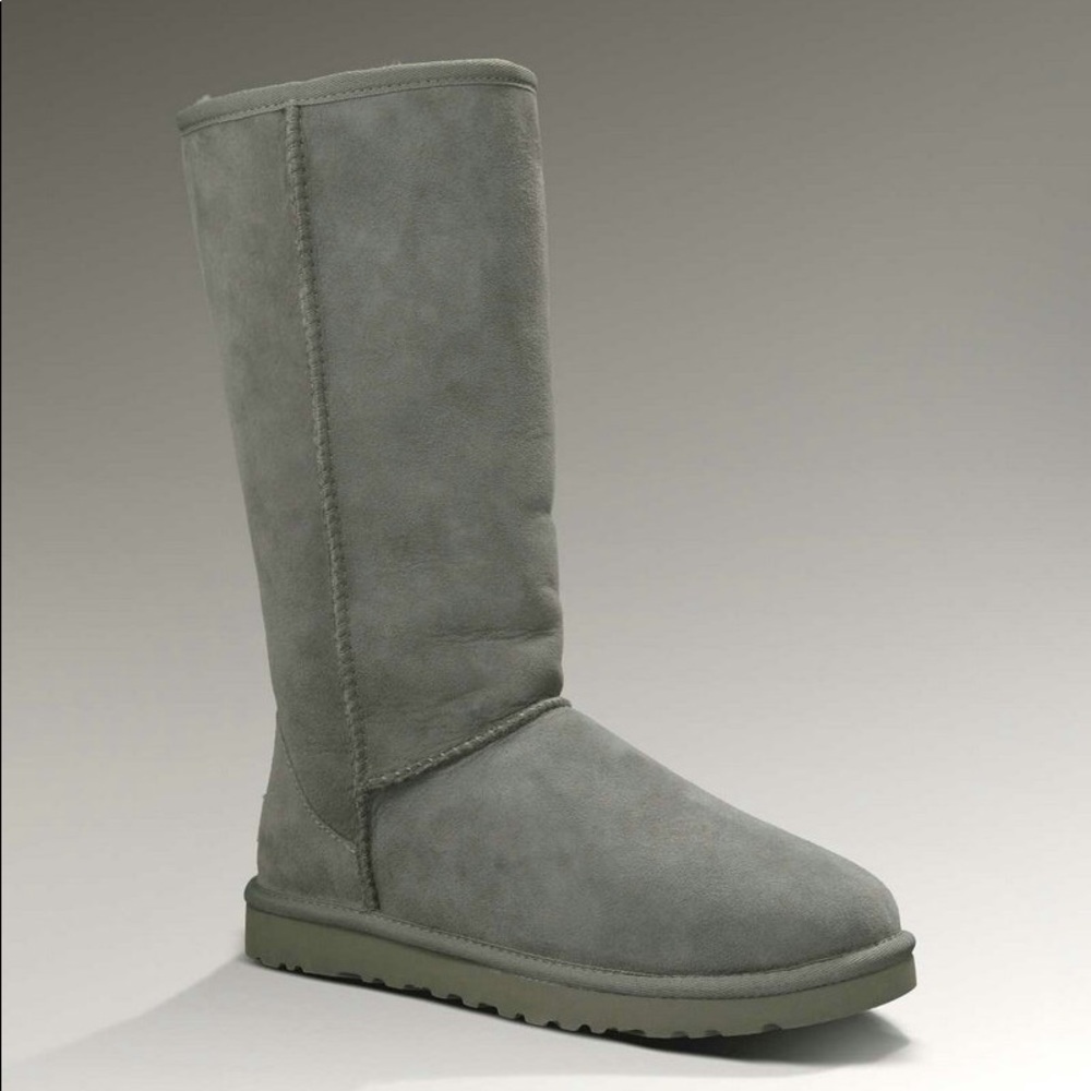 Women’s gray UGGS